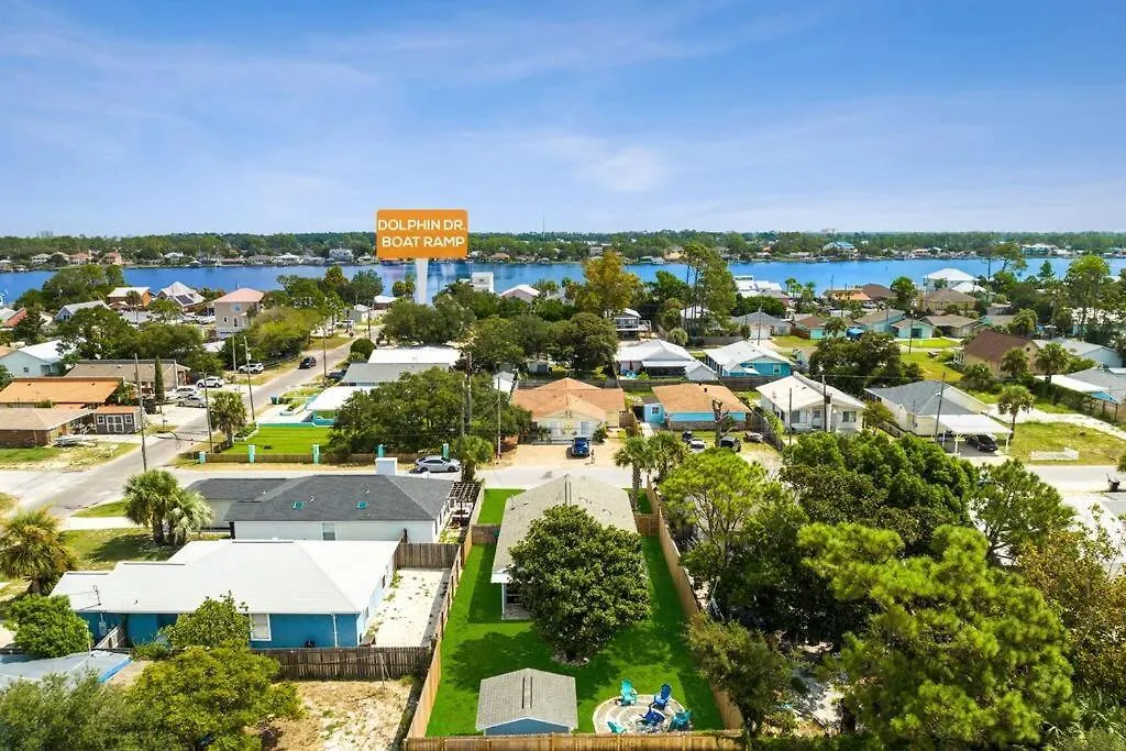 Book Now! Walk To Beach - Large Private Yard - Fire Pit - Dog Friendly Panama City Beach Holiday home