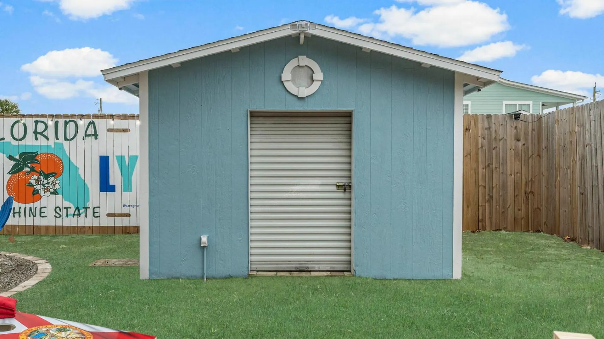 Book Now! Walk To Beach - Large Private Yard - Fire Pit - Dog Friendly Panama City Beach Holiday home