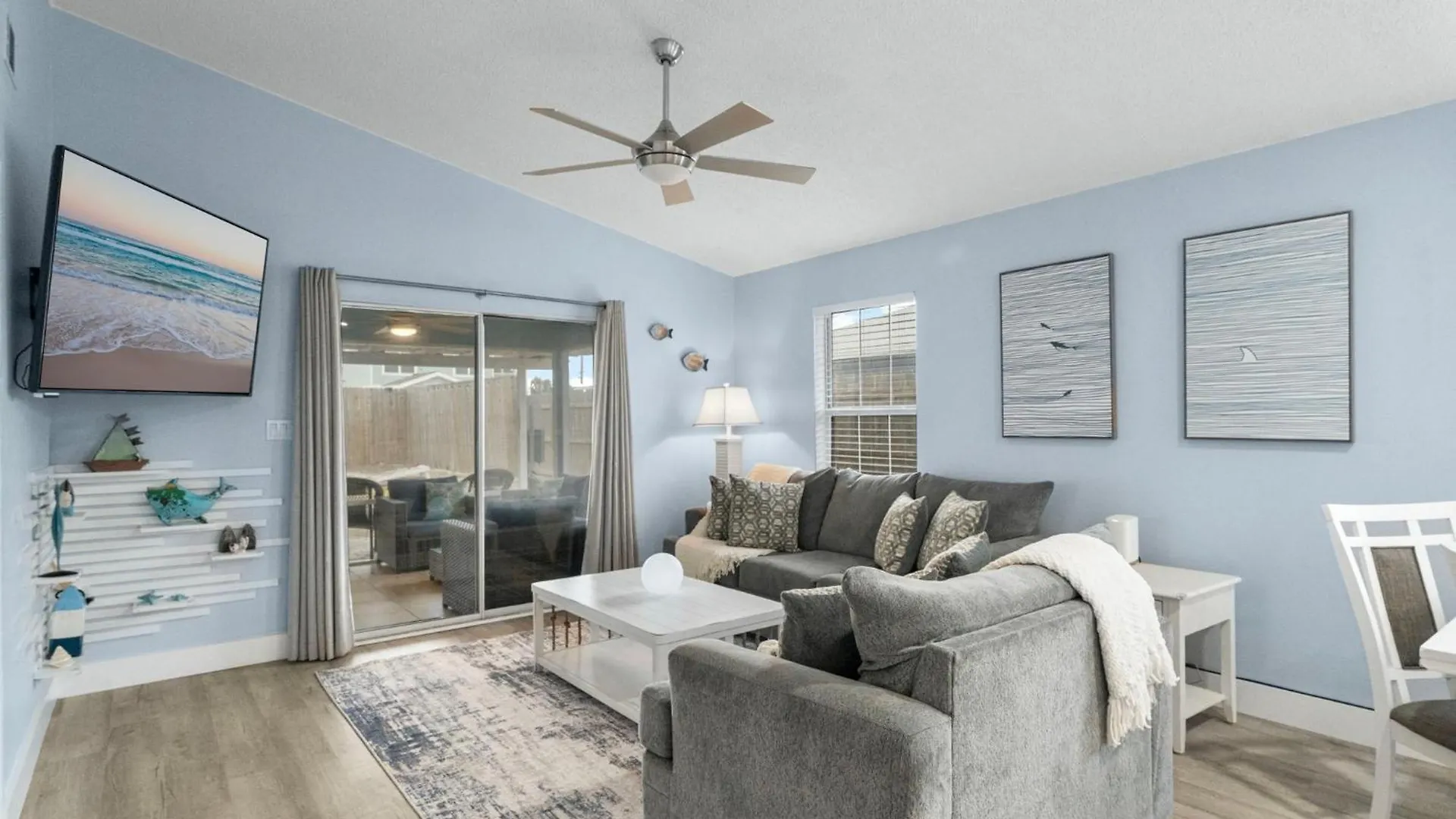 Book Now! Walk To Beach - Large Private Yard - Fire Pit - Dog Friendly Panama City Beach