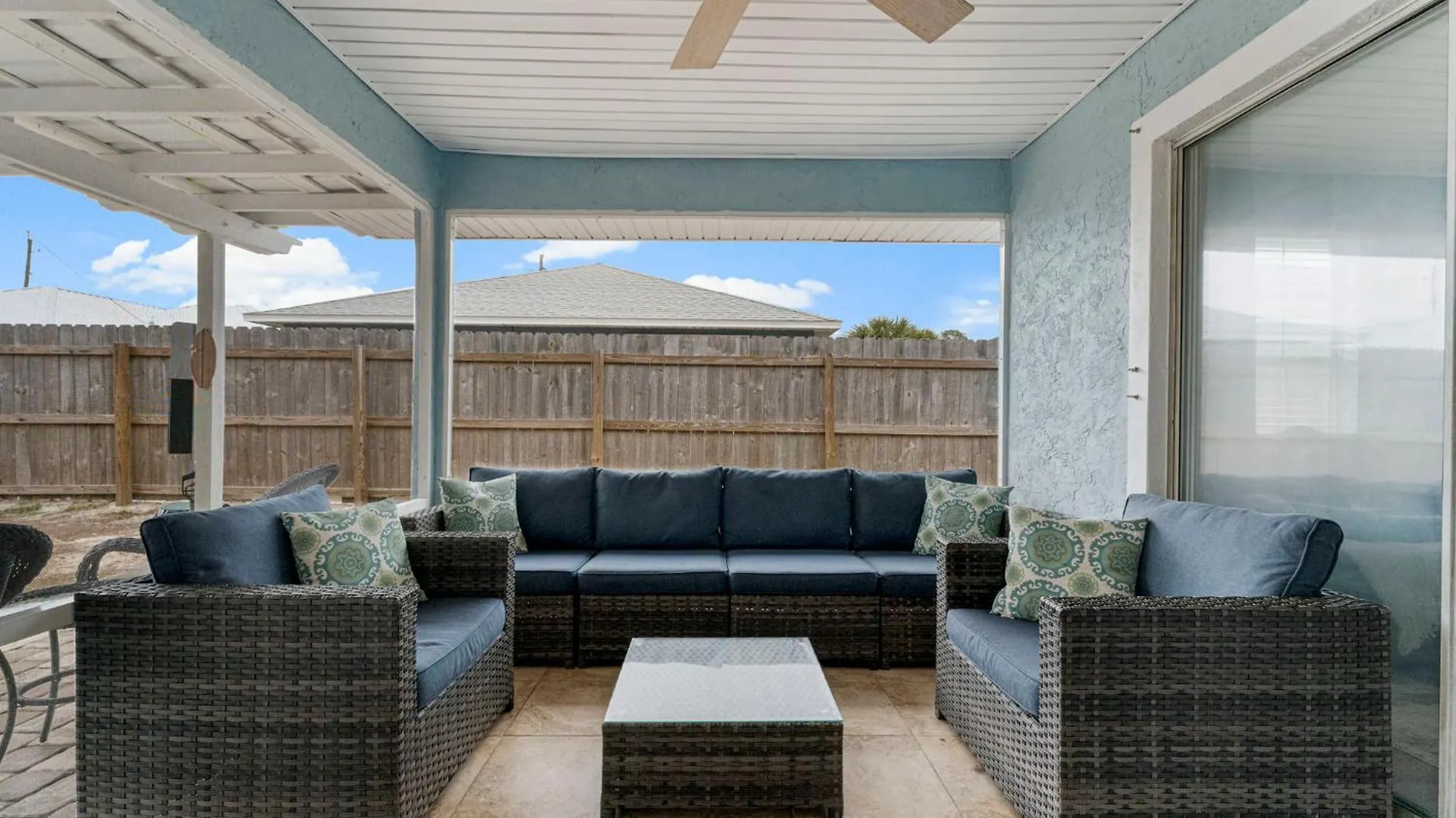 Book Now! Walk To Beach - Large Private Yard - Fire Pit - Dog Friendly Panama City Beach United States