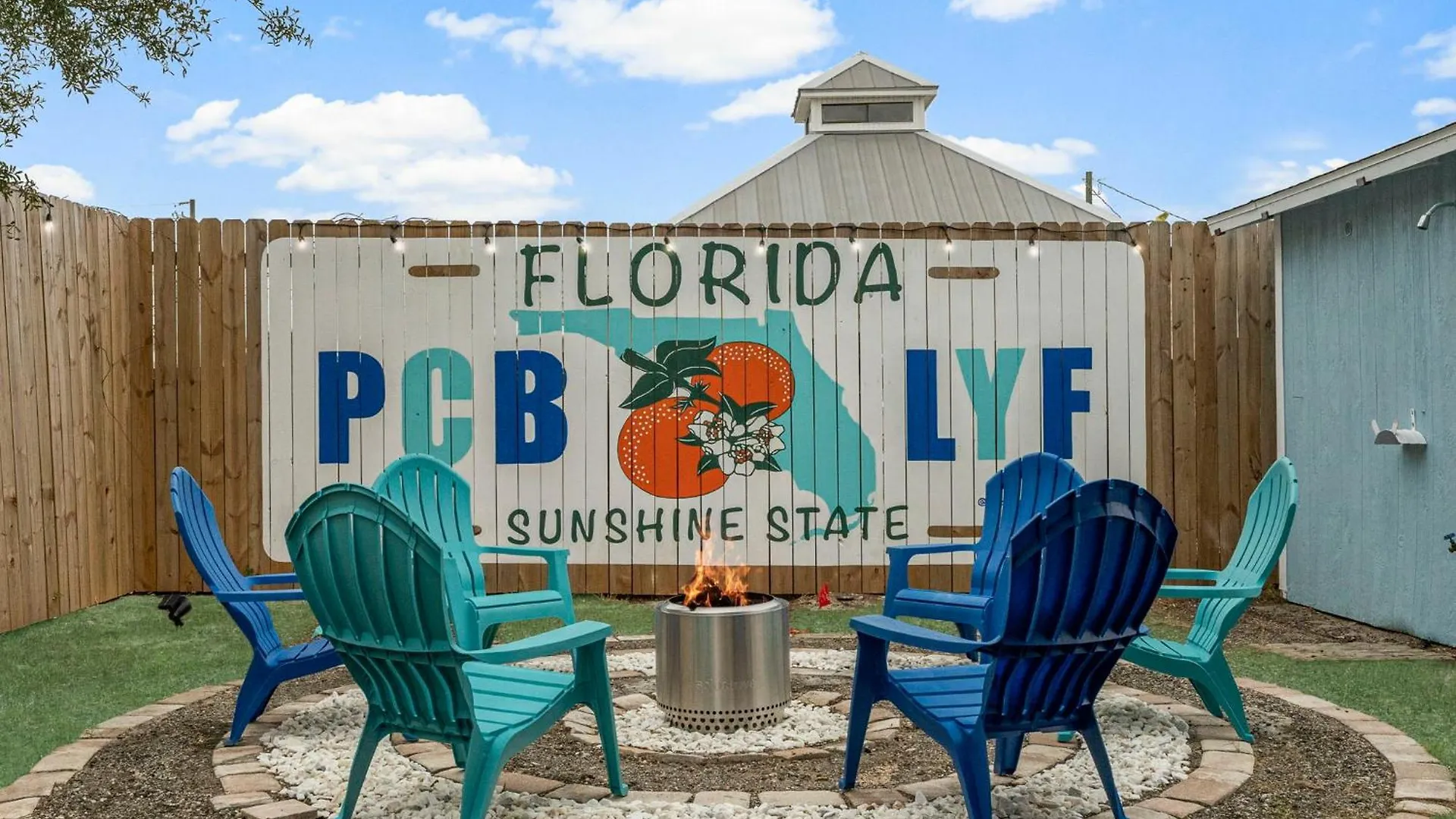Summer Sizzle Sale! Walk To Beach - Large Private Yard - Fire Pit - Dog Friendly Panama City Beach